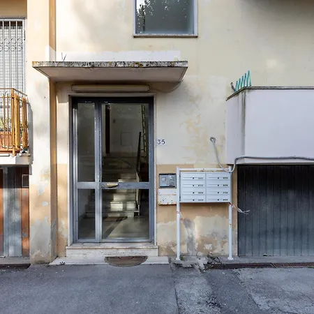 Porta A Lucca - Bright With Balcony Apartamento *